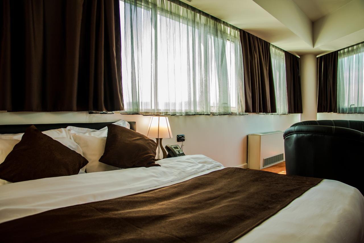 Best Western Hotel Galla Sllatine e Madhe Rum bild